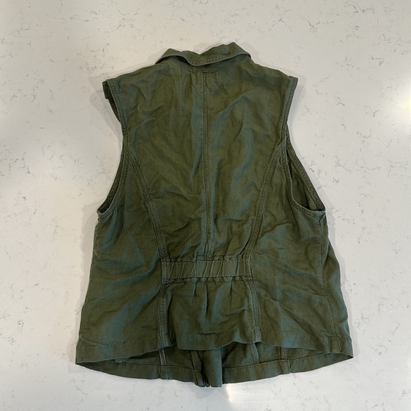 Lucky Brand Cargo Vest - Picture 2 of 3